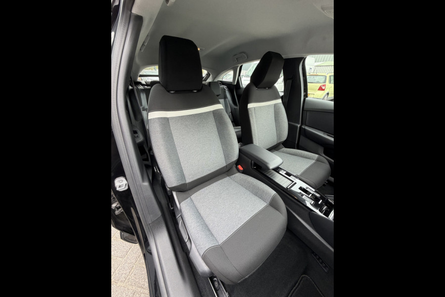 Citroën Ë-C4 Business 50 kWh (Camera - Navigatie - Automatische Airco - Apple Carplay - Parkeersensoren)