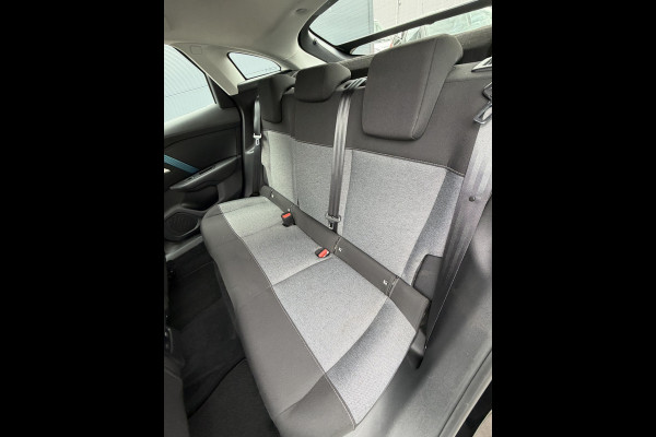 Citroën Ë-C4 Business 50 kWh (Camera - Navigatie - Automatische Airco - Apple Carplay - Parkeersensoren)