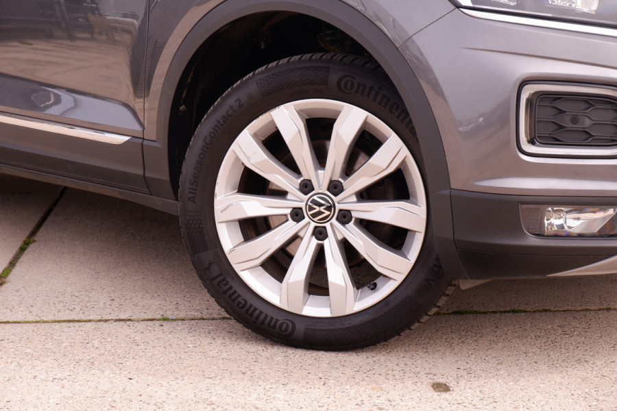 Volkswagen T-Roc 1.5 TSI Sport LED | Trekhaak | Carplay | Camera | Virtual Cockpit | PDC