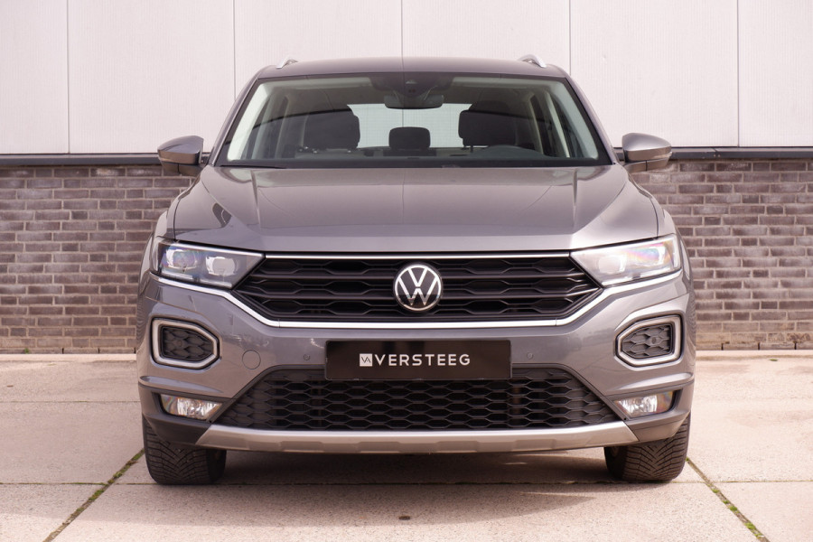 Volkswagen T-Roc 1.5 TSI Sport LED | Trekhaak | Carplay | Camera | Virtual Cockpit | PDC