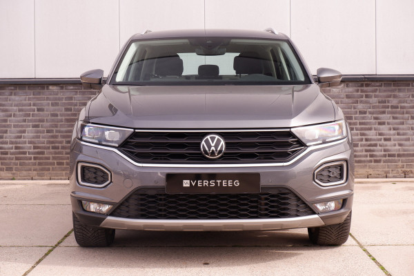 Volkswagen T-Roc 1.5 TSI Sport LED | Trekhaak | Carplay | Camera | Virtual Cockpit | PDC