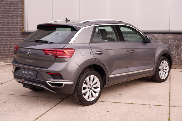Volkswagen T-Roc 1.5 TSI Sport LED | Trekhaak | Carplay | Camera | Virtual Cockpit | PDC