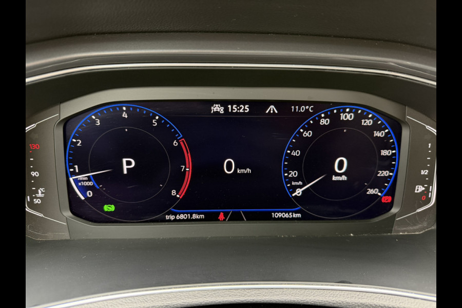 Volkswagen T-Roc 1.5 TSI Sport LED | Trekhaak | Carplay | Camera | Virtual Cockpit | PDC