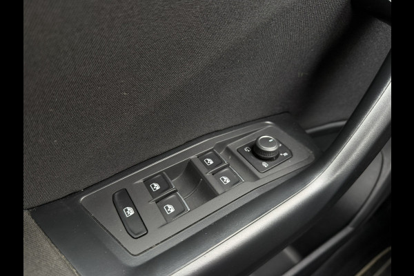Volkswagen T-Roc 1.5 TSI Sport LED | Trekhaak | Carplay | Camera | Virtual Cockpit | PDC