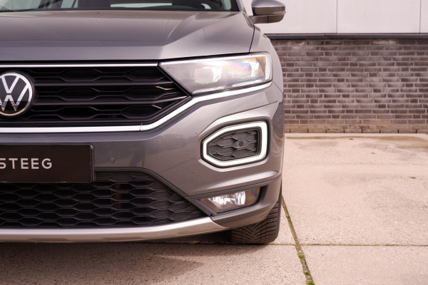 Volkswagen T-Roc 1.5 TSI Sport LED | Trekhaak | Carplay | Camera | Virtual Cockpit | PDC