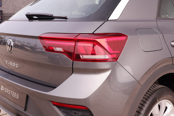 Volkswagen T-Roc 1.5 TSI Sport LED | Trekhaak | Carplay | Camera | Virtual Cockpit | PDC