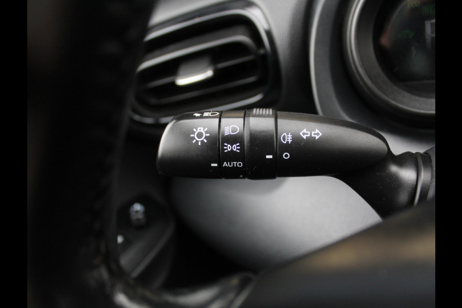 Toyota Yaris Cross 1.5 Hybrid Business CLIMATE | ADAPCRUISE | LMV16 | NAVI | CARPLAY | LED | CAMERA | DAB