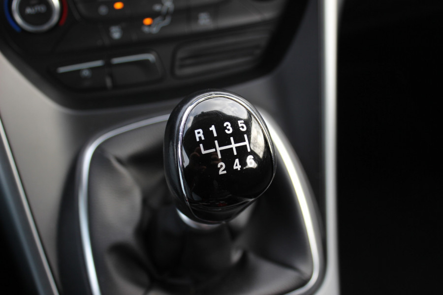 Ford Kuga 1.5 EcoBoost Trend Ultimate / Navigatie / Parkeerhulp achter / 17'' / Bluetooth / Cruise Control