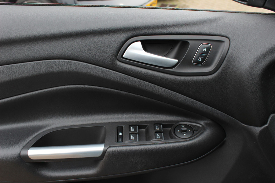 Ford Kuga 1.5 EcoBoost Trend Ultimate / Navigatie / Parkeerhulp achter / 17'' / Bluetooth / Cruise Control