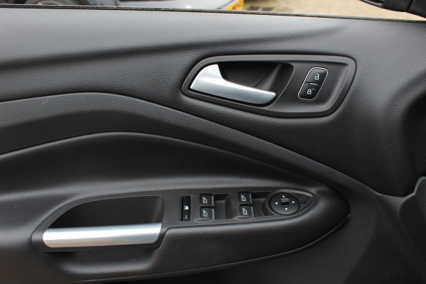 Ford Kuga 1.5 EcoBoost Trend Ultimate / Navigatie / Parkeerhulp achter / 17'' / Bluetooth / Cruise Control