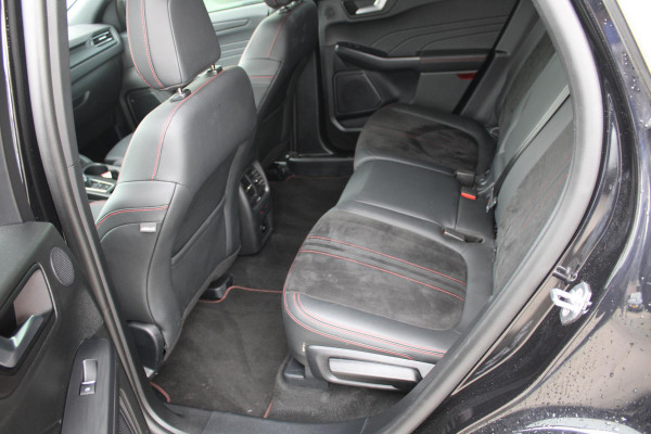 Ford Kuga 2.5 PHEV ST-Line X | Winterpack | Adaptieve Cruise Control | AGR Stoelen | Electrische achterklep | BLIS | Privacy Glass | Camera
