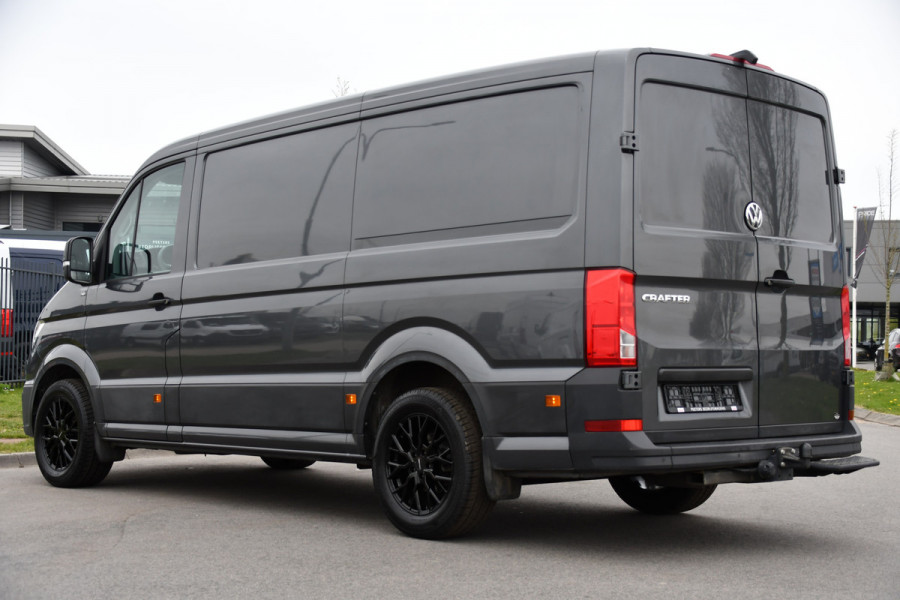 Volkswagen Crafter 35 2.0 TDI L3H2 PB Edition Camera, Cruise, Carplay, 177pk, LED, Stoelverwarming, Multimedia, Standkachel, Trekhaak, Uniek!