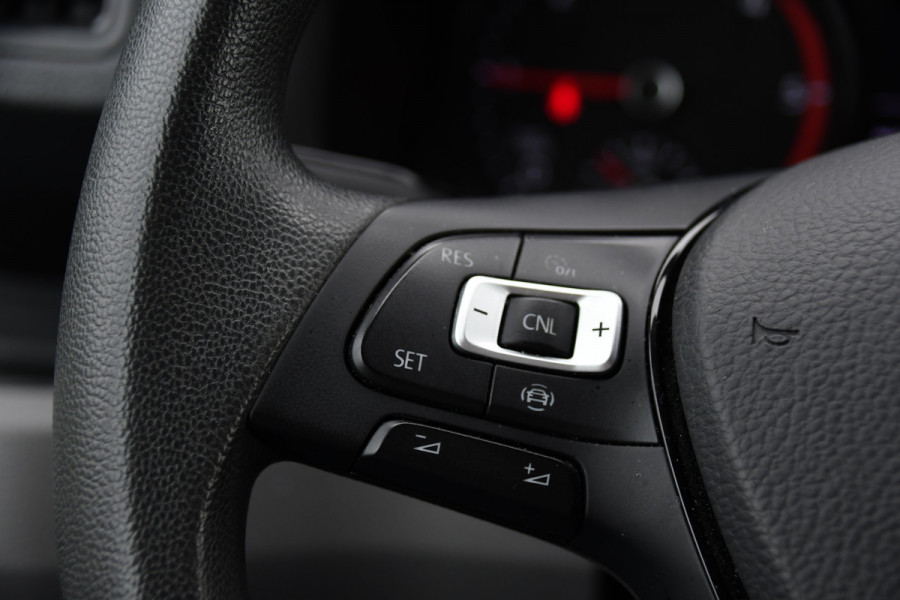 Volkswagen Crafter 35 2.0 TDI L3H2 PB Edition Camera, Cruise, Carplay, 177pk, LED, Stoelverwarming, Multimedia, Standkachel, Trekhaak, Uniek!