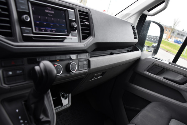 Volkswagen Crafter 35 2.0 TDI L3H2 PB Edition Camera, Cruise, Carplay, 177pk, LED, Stoelverwarming, Multimedia, Standkachel, Trekhaak, Uniek!