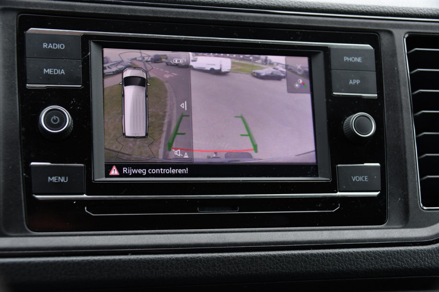 Volkswagen Crafter 35 2.0 TDI L3H2 PB Edition Camera, Cruise, Carplay, 177pk, LED, Stoelverwarming, Multimedia, Standkachel, Trekhaak, Uniek!