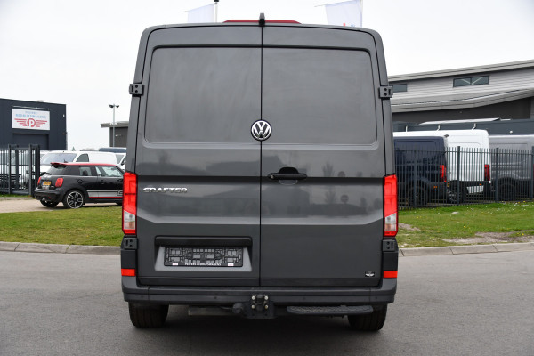 Volkswagen Crafter 35 2.0 TDI L3H2 PB Edition Camera, Cruise, Carplay, 177pk, LED, Stoelverwarming, Multimedia, Standkachel, Trekhaak, Uniek!