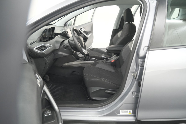 Peugeot 2008 PureTech 110 Blue Lion | Trekhaak | Apple Carplay | Parkeersensoren