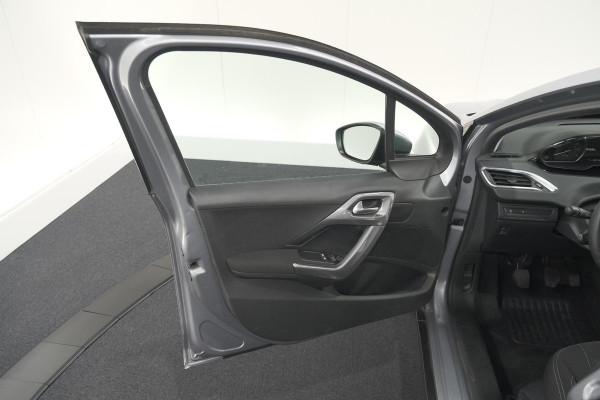 Peugeot 2008 PureTech 110 Blue Lion | Trekhaak | Apple Carplay | Parkeersensoren