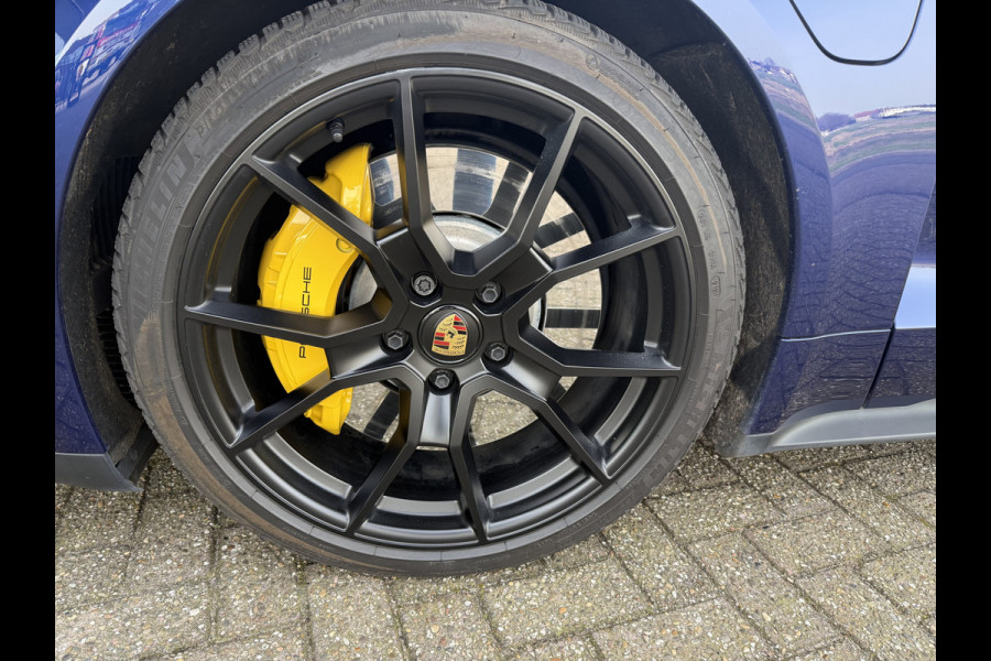 Porsche Taycan Sport Turismo GTS 93 kWh ** Carbon ** PCCB ** NP 198K ** NL auto!!