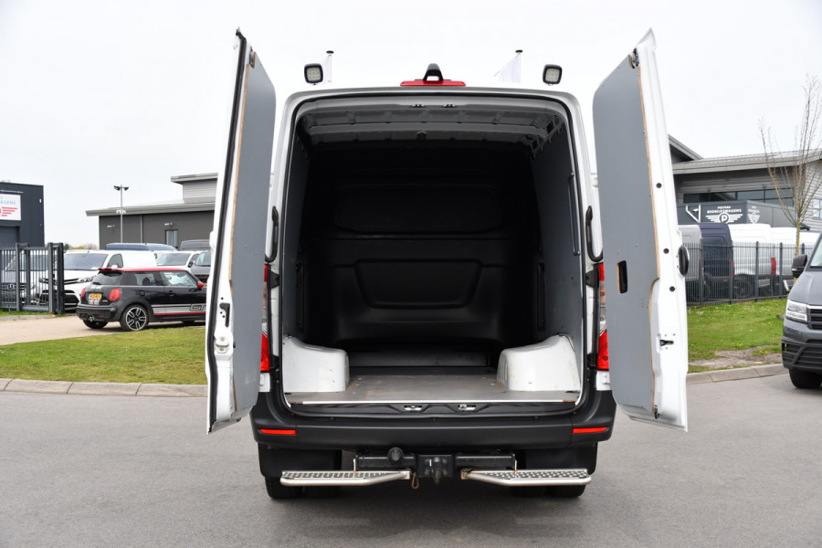 Mercedes-Benz Sprinter 516 2.2 CDI L2H1 DC PB Edition N1! Camera, Cruise, Carplay, 3500kg Trekhaak, Stoelverwarming, 164pk, geveerde stoel, Uniek!