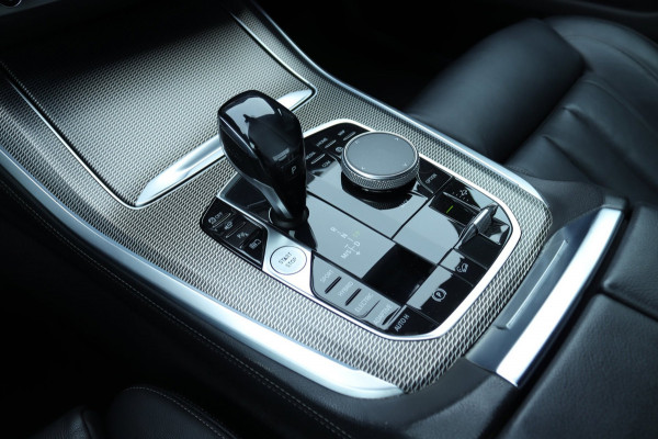 BMW X5 XDrive45e High Executive / M sport / Navi / Camera