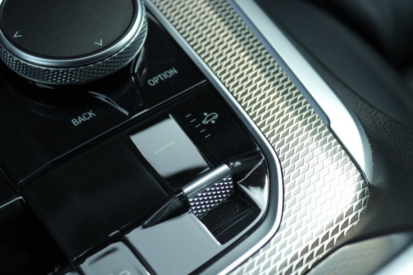 BMW X5 XDrive45e High Executive / M sport / Navi / Camera