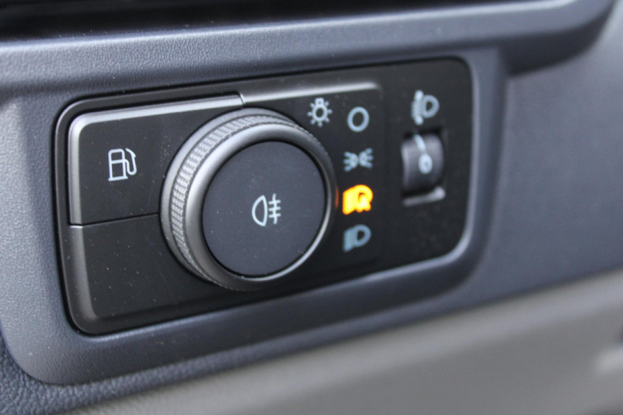 Ford Transit Custom 320 2.5 PHEV L2H1 Sport | SCI | 233pk | Inklapbare trekhaak | 19 inch lichtmetalen Sport velgen (mat zwart) | Verwarmbaar stuurwiel  | Navigatie systeem | B&O speakers