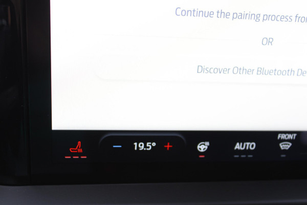 Ford Transit Custom 320 2.5 PHEV L2H1 Sport | SCI | 233pk | Inklapbare trekhaak | 19 inch lichtmetalen Sport velgen (mat zwart) | Verwarmbaar stuurwiel  | Navigatie systeem | B&O speakers