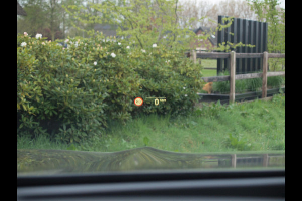 BMW iX3 High Executive 80 kWh | Panoramadak | Trekhaak | Head-Up Display | 360 Camera | Harman Kardon | Sfeerverlichting |