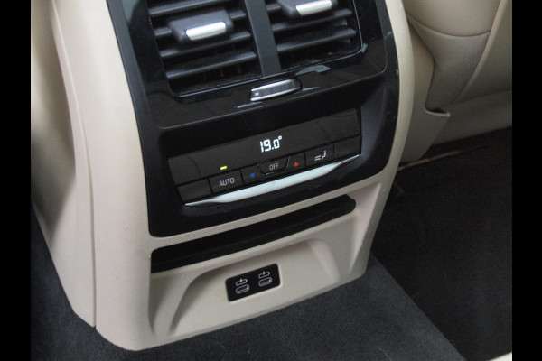 BMW iX3 High Executive 80 kWh | Panoramadak | Trekhaak | Head-Up Display | 360 Camera | Harman Kardon | Sfeerverlichting |