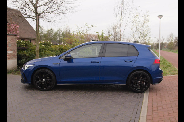 Volkswagen Golf 1.5 eTSI R-Line | Camera | Sfeerverlichting | Apple Carplay | Virtual Cockpit |