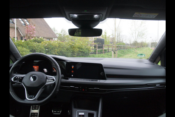 Volkswagen Golf 1.5 eTSI R-Line | Camera | Sfeerverlichting | Apple Carplay | Virtual Cockpit |