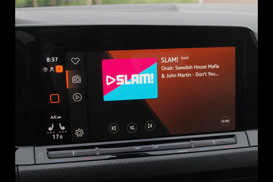 Volkswagen Golf 1.5 eTSI R-Line | Camera | Sfeerverlichting | Apple Carplay | Virtual Cockpit |