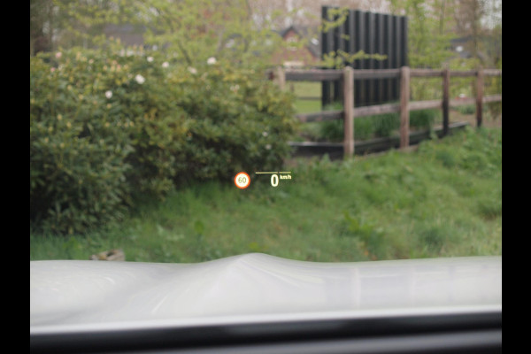 BMW iX3 High Executive 80 kWh | Panoramadak | Trekhaak | Head-Up Display | 360 Camera | Harman Kardon | Sfeerverlichting |