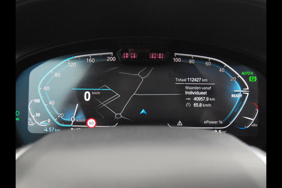 BMW iX3 High Executive 80 kWh | Panoramadak | Trekhaak | Head-Up Display | 360 Camera | Harman Kardon | Sfeerverlichting |