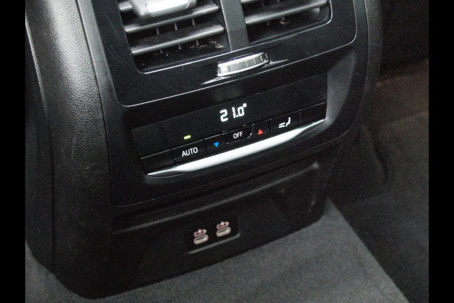 BMW iX3 High Executive 80 kWh | Panoramadak | Trekhaak | Head-Up Display | 360 Camera | Harman Kardon | Sfeerverlichting |