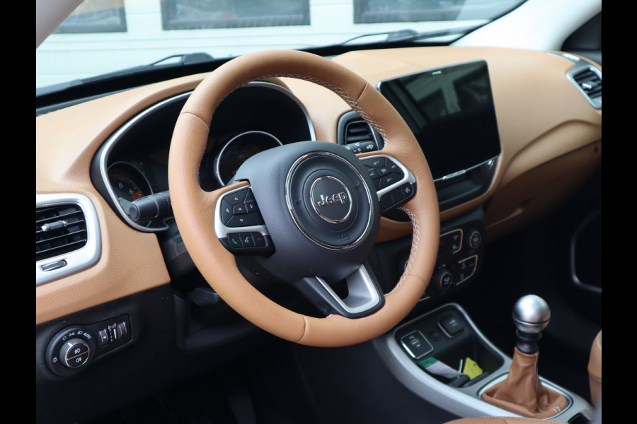 Jeep Compass 1.4 MultiAir 141pk Trailhawk - Grijs kenteken - Pano - Cruise