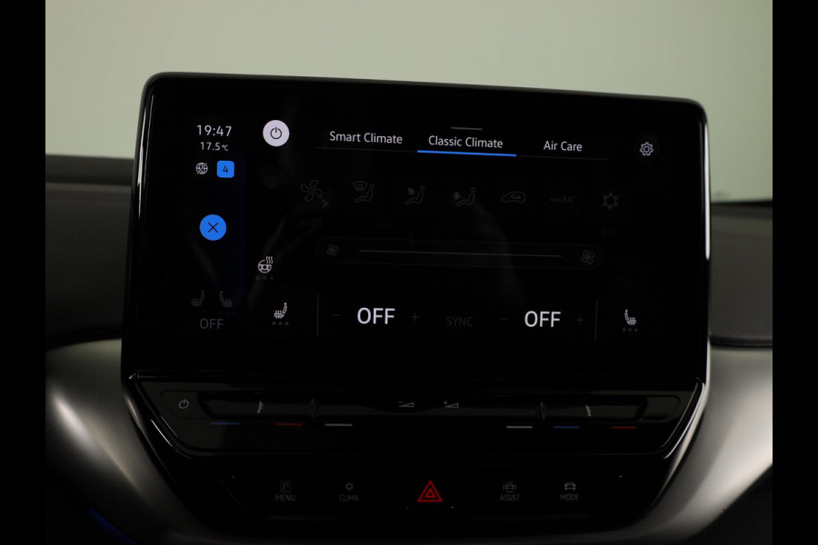 Volkswagen ID.4 First 77 kWh 204pk SoH 88,9 | Camera| Parkeersensoren | Sfeerverlichting | Navigatie | Stoelverwarming| Stuurverwarming | Zwenkbare Trekhaak |