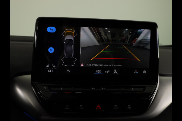 Volkswagen ID.4 First 77 kWh 204pk SoH 88,9 | Camera| Parkeersensoren | Sfeerverlichting | Navigatie | Stoelverwarming| Stuurverwarming | Zwenkbare Trekhaak |