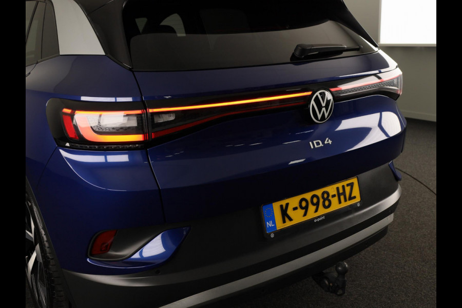 Volkswagen ID.4 First 77 kWh 204pk SoH 88,9 | Camera| Parkeersensoren | Sfeerverlichting | Navigatie | Stoelverwarming| Stuurverwarming | Zwenkbare Trekhaak |