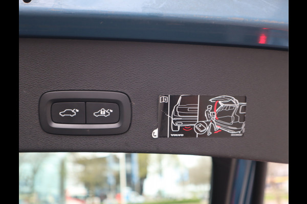 Volvo C40 Recharge Twin Intro Edition 78 kWh Navi / Trekh / Pano / 360Camera / Carplay / Stuur-Stoelverw / Harman/Kardon BTW AUTO