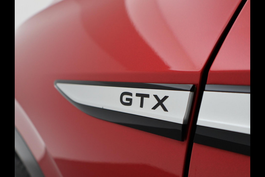 Volkswagen ID.4 GTX 4MOTION 77 kWh 300 PK + 20 INCH | PANORAMA | TREKHAAK WEGKL. | SFEERVERLICHTING | CAMERA | STUUR/STOELVERWARMING