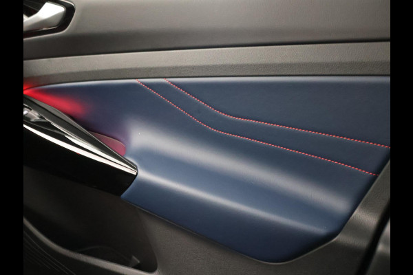 Volkswagen ID.4 GTX 4MOTION 77 kWh 300 PK + 20 INCH | PANORAMA | TREKHAAK WEGKL. | SFEERVERLICHTING | CAMERA | STUUR/STOELVERWARMING