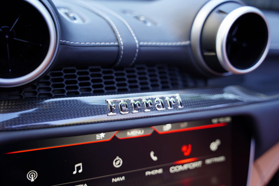 Ferrari Portofino 3.9 V8 HELE / Historical Color / Magneride / Carbon