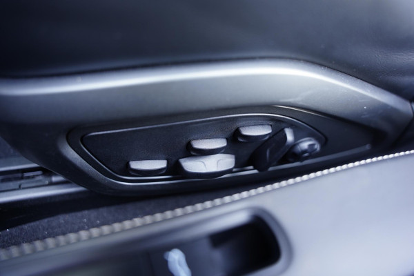 Porsche 911 Cabriolet 3.0 Carrera 4 GTS / NL-Auto / Sport Design / Lifting / Sportuitlaat