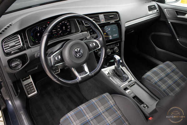 Volkswagen Golf 7.5 1.4 TSI PHEV GTE PANO CAMERA KEYLESS ACC