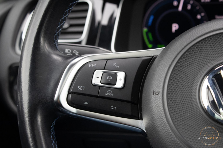 Volkswagen Golf 7.5 1.4 TSI PHEV GTE PANO CAMERA KEYLESS ACC