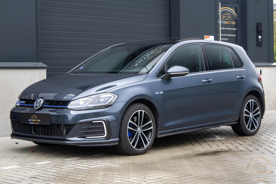 Volkswagen Golf 7.5 1.4 TSI PHEV GTE PANO CAMERA KEYLESS ACC