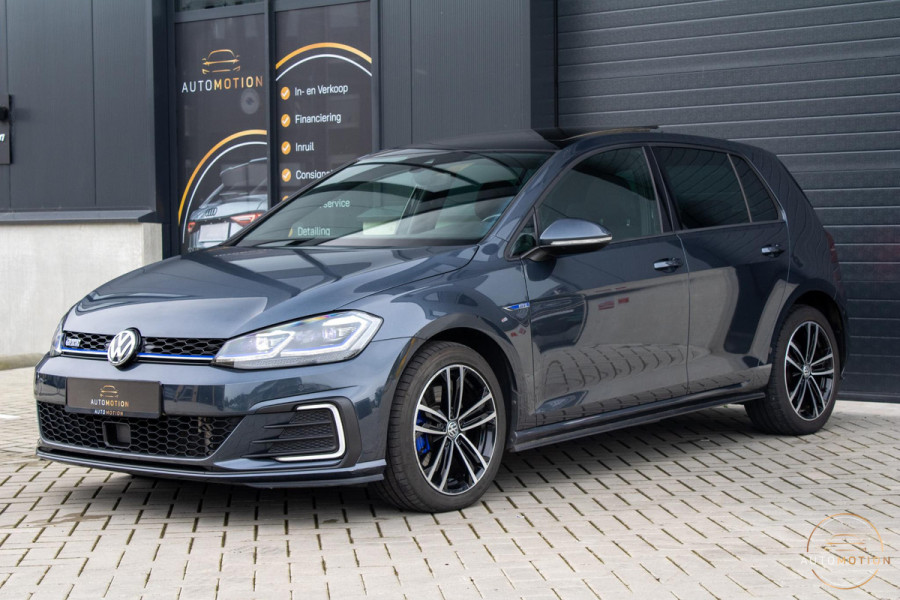 Volkswagen Golf 7.5 1.4 TSI PHEV GTE PANO CAMERA KEYLESS ACC