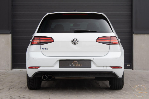 Volkswagen Golf 7.5 1.4 TSI PHEV GTE PANO STOELVERWARMING CAMERA